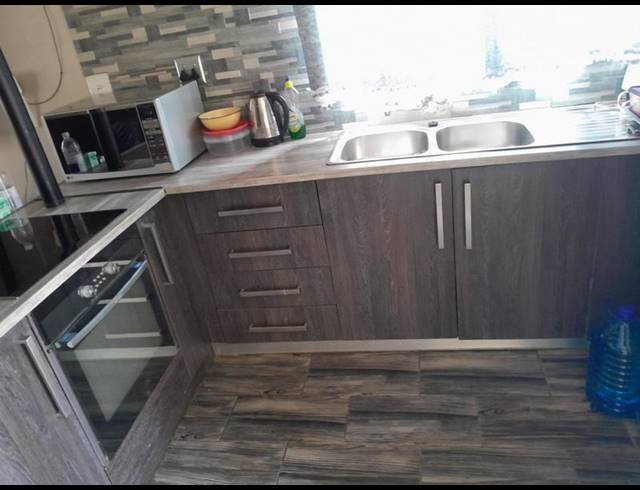 2 BEDROOM PROPERTY TO RENT IN NALEDI